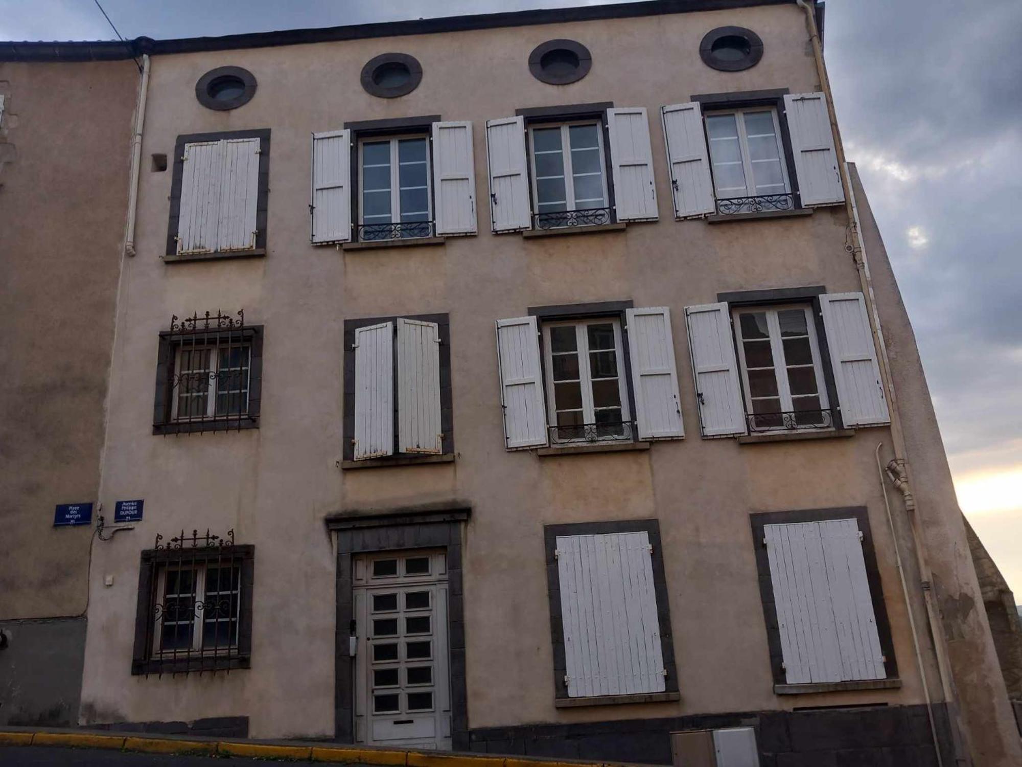 L'Appart De Babou Rez De Chaussee Parking Free Draps Wifi Thiers Extérieur photo